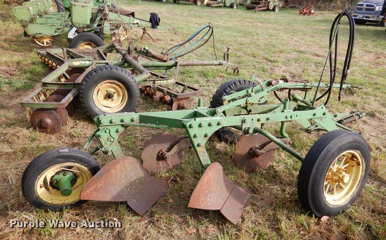 image for item KA9451 John Deere  two bottom plow