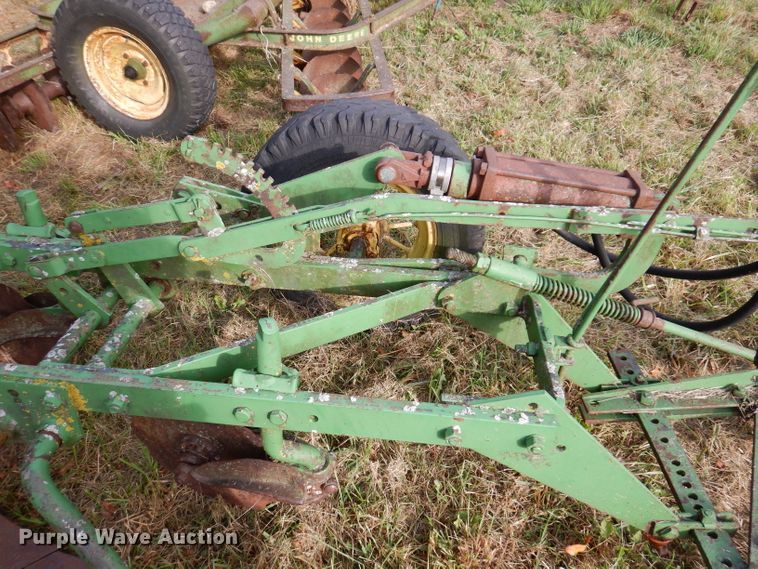 image for item KA9451 John Deere  two bottom plow