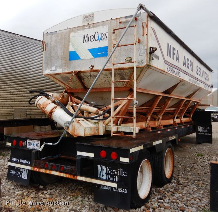 image for item KI9455 2004 Neville Built  fertilizer delivery trailer