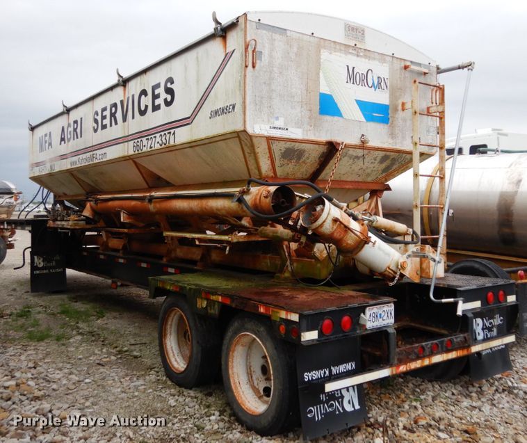 image for item KI9455 2004 Neville Built  fertilizer delivery trailer