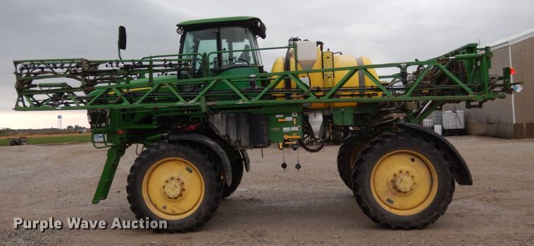 image for item KI9457 2011 John Deere 4630  sprayer