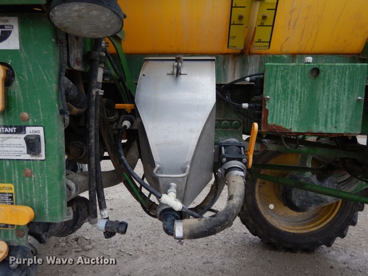 image for item KI9457 2011 John Deere 4630  sprayer