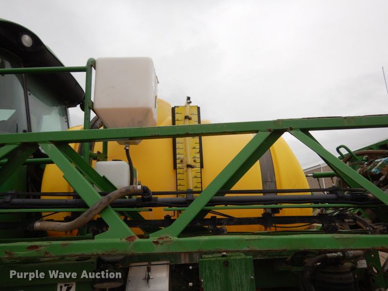 image for item KI9457 2011 John Deere 4630  sprayer