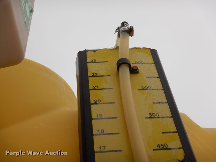 image for item KI9457 2011 John Deere 4630  sprayer