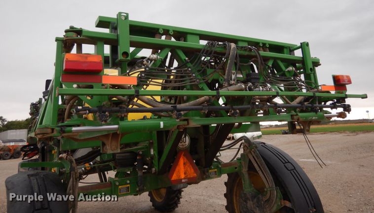 image for item KI9457 2011 John Deere 4630  sprayer