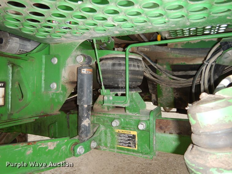 image for item KI9457 2011 John Deere 4630  sprayer