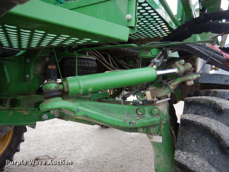 image for item KI9457 2011 John Deere 4630  sprayer