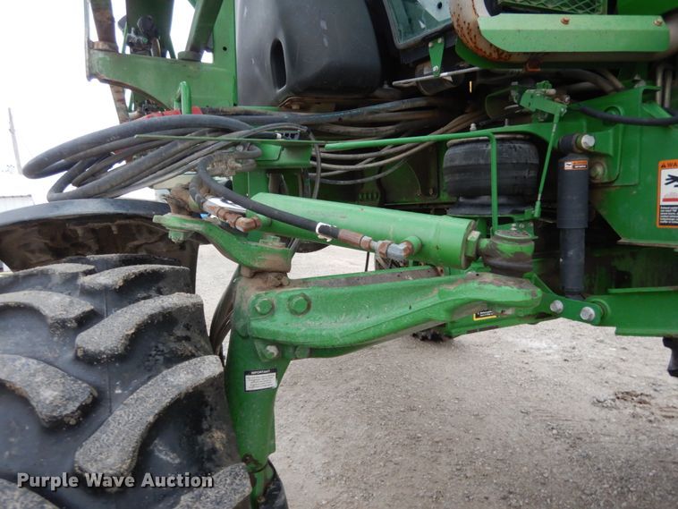 image for item KI9457 2011 John Deere 4630  sprayer