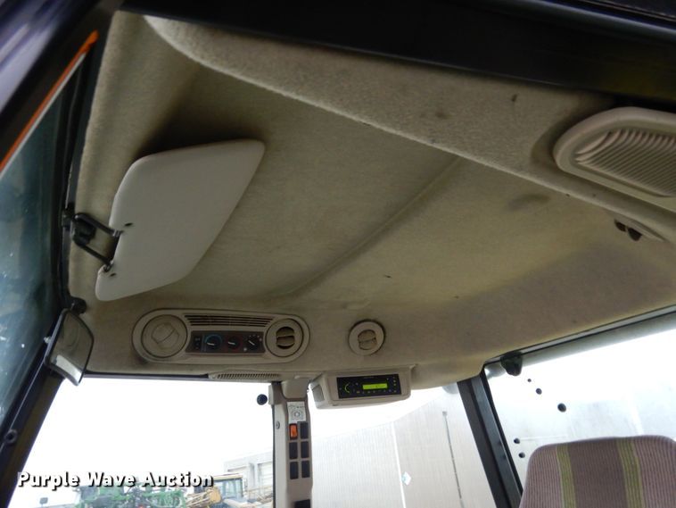 image for item KI9457 2011 John Deere 4630  sprayer