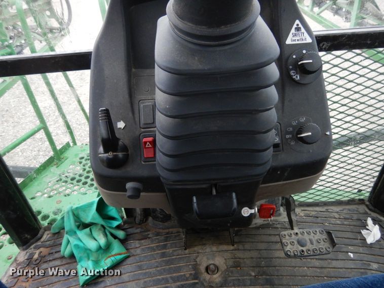 image for item KI9457 2011 John Deere 4630  sprayer