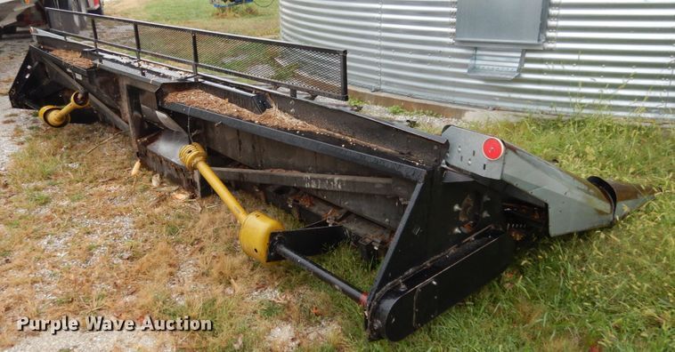 image for item KI9472 AGCO  corn head