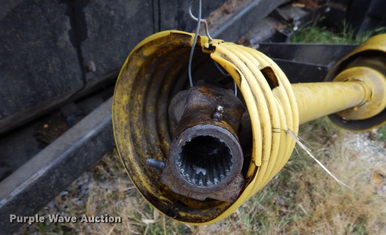 image for item KI9472 AGCO  corn head