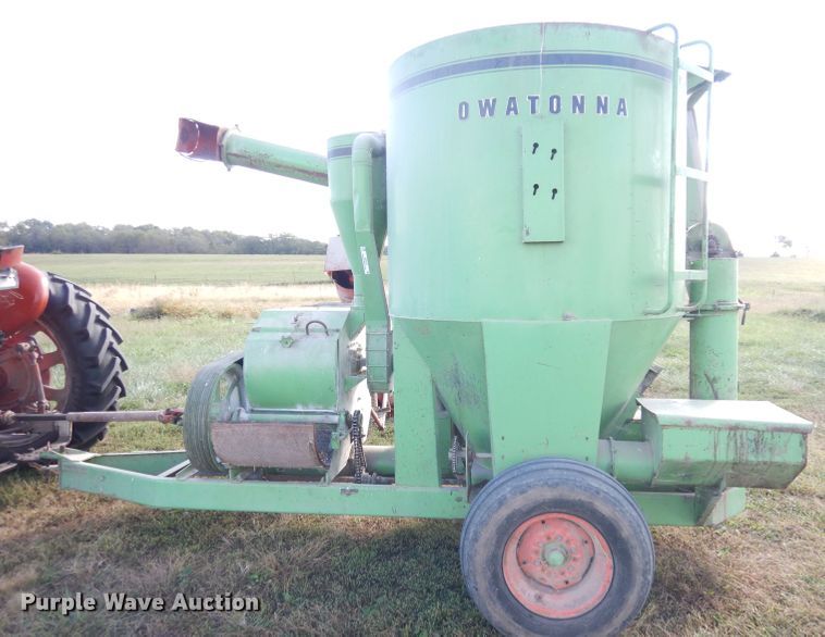 image for item KP9757 Owatonna 424  feed grinder/mixer