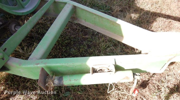 image for item KP9757 Owatonna 424  feed grinder/mixer