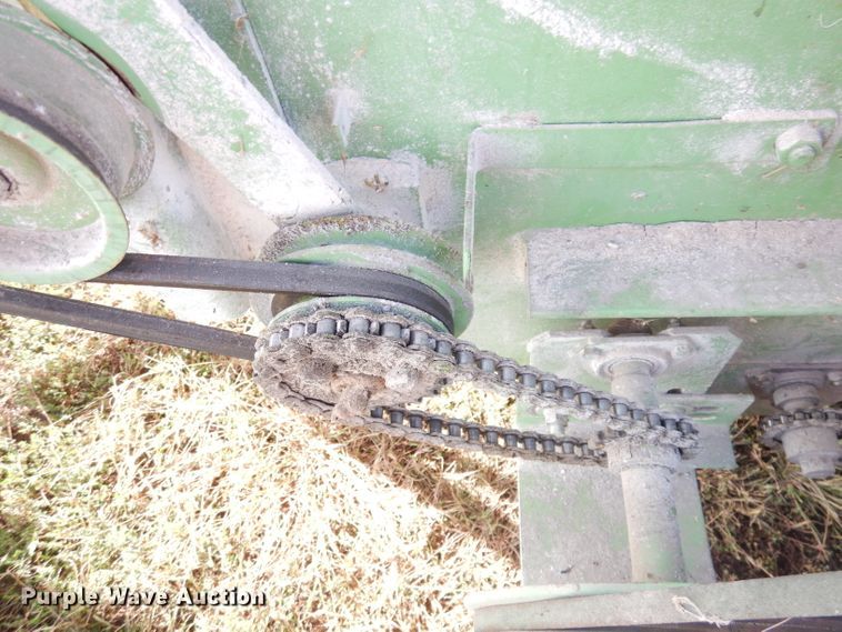 image for item KP9757 Owatonna 424  feed grinder/mixer