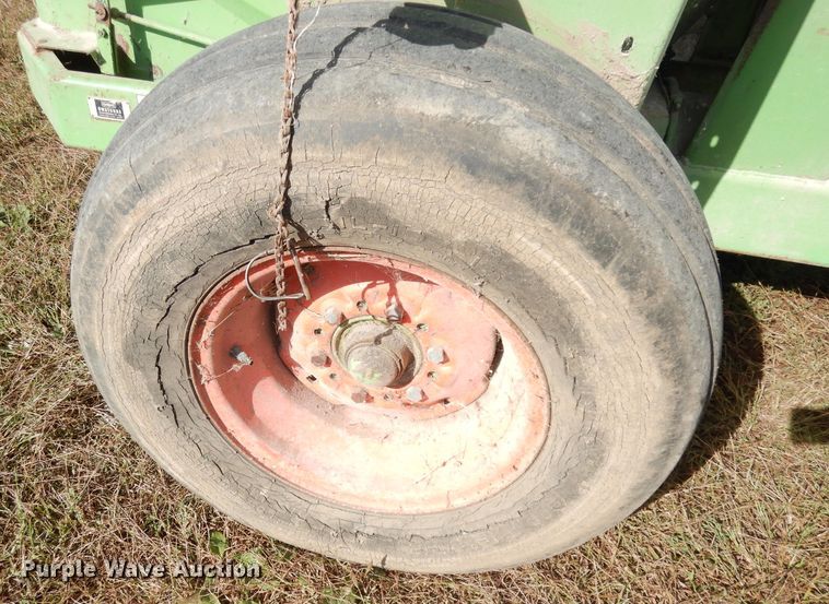 image for item KP9757 Owatonna 424  feed grinder/mixer