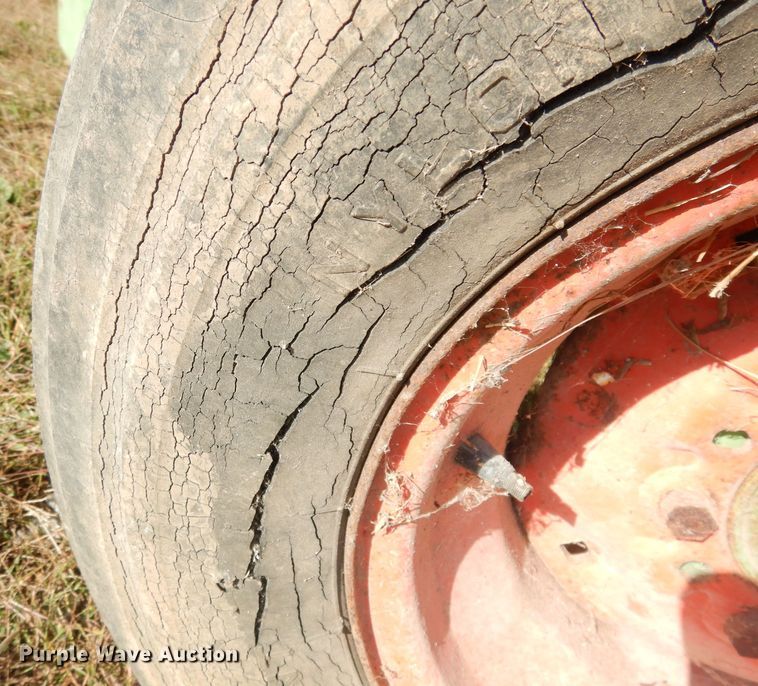 image for item KP9757 Owatonna 424  feed grinder/mixer