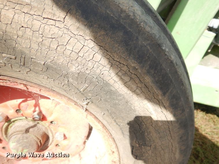 image for item KP9757 Owatonna 424  feed grinder/mixer