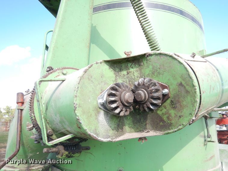 image for item KP9757 Owatonna 424  feed grinder/mixer