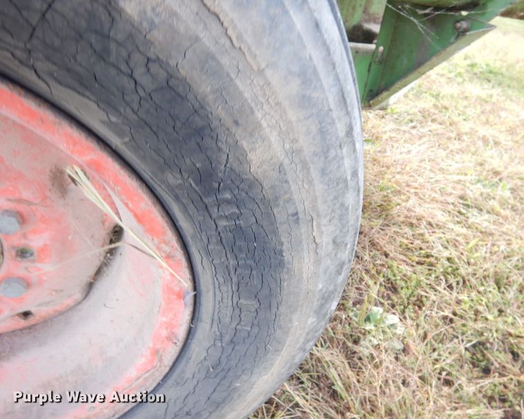 image for item KP9757 Owatonna 424  feed grinder/mixer