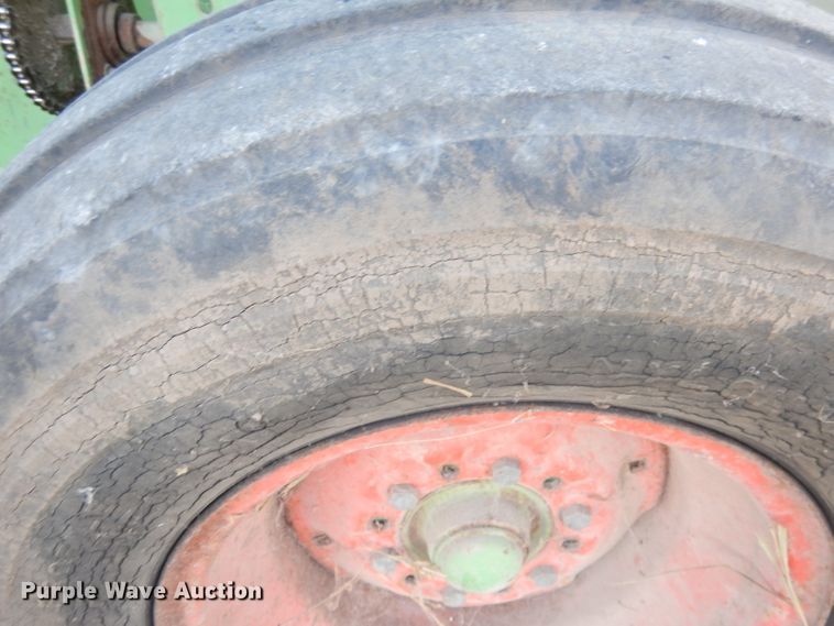 image for item KP9757 Owatonna 424  feed grinder/mixer