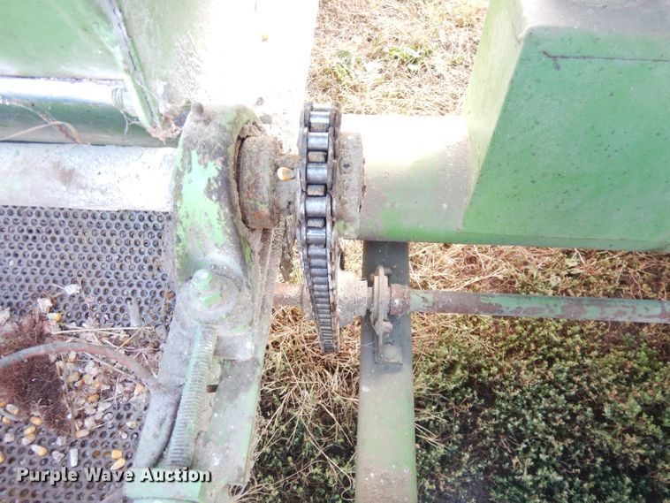 image for item KP9757 Owatonna 424  feed grinder/mixer