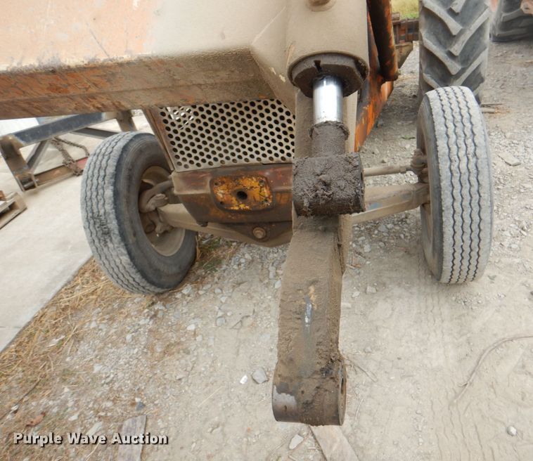 image for item KX9210 Ford  tractor