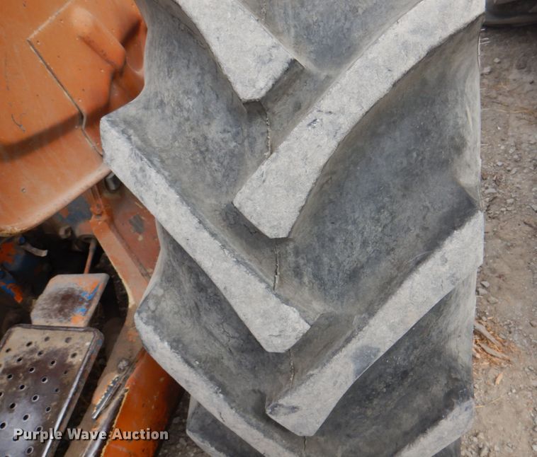 image for item KX9210 Ford  tractor