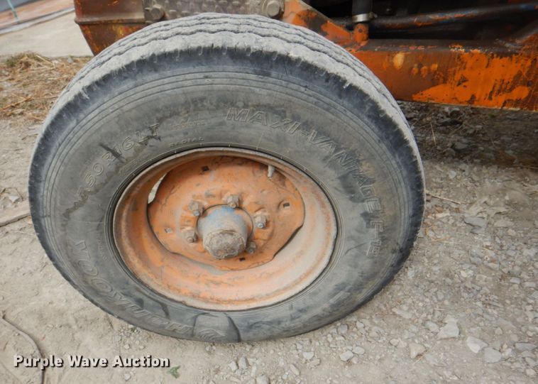 image for item KX9210 Ford  tractor