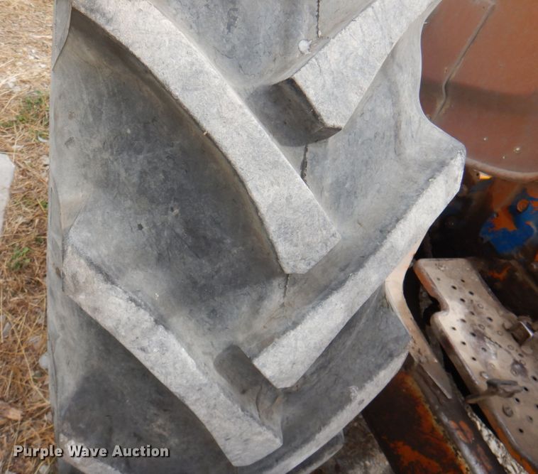 image for item KX9210 Ford  tractor