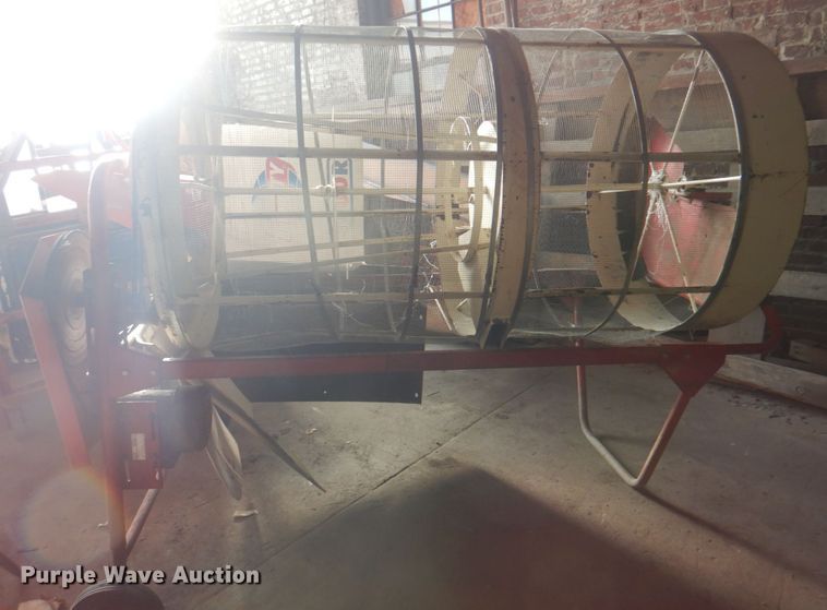 image for item KX9237 DMC 40  grain cleaner