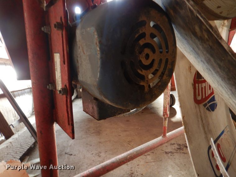 image for item KX9237 DMC 40  grain cleaner