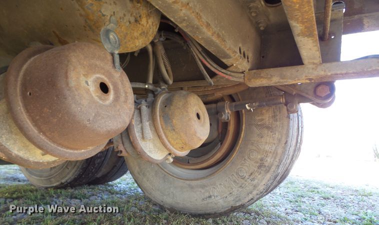 image for item DA7170 2005 NuVan NVF-53102  side curtain trailer