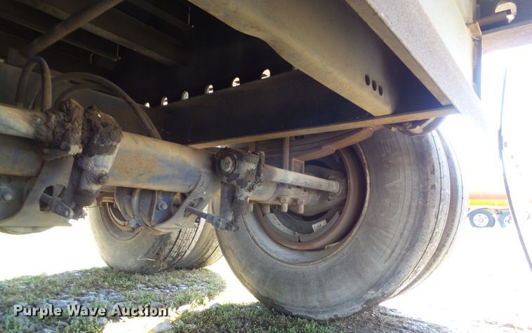 image for item DA7170 2005 NuVan NVF-53102  side curtain trailer