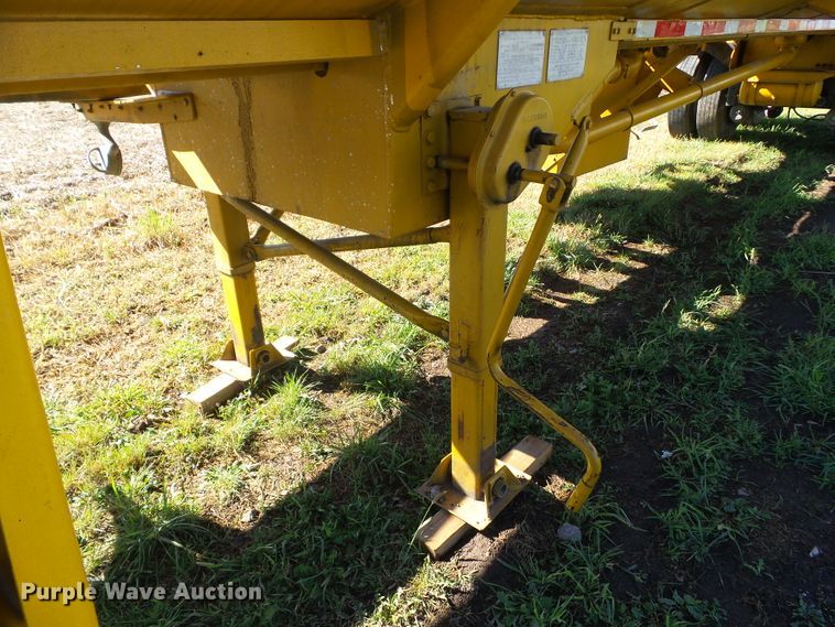 image for item DA7171 2004 Beall BAST-96-3-SB  tank trailer