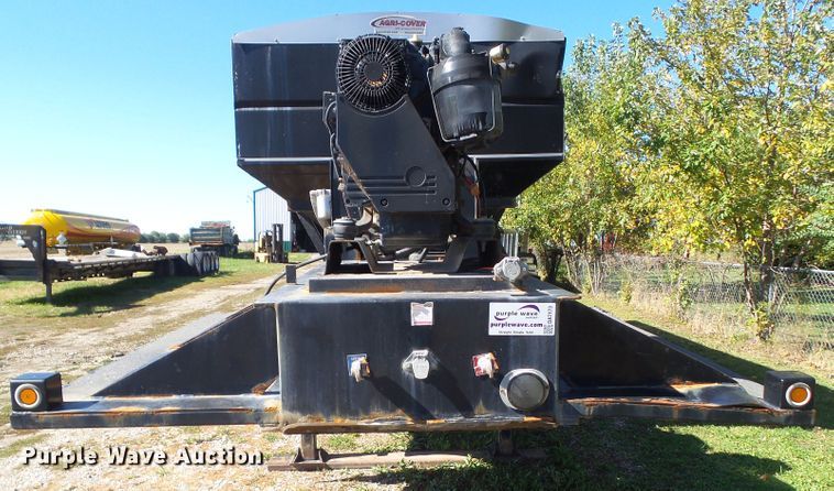 image for item DA7173 2013 B&B Trailers CDT24 650T  fertilizer delivery trailer