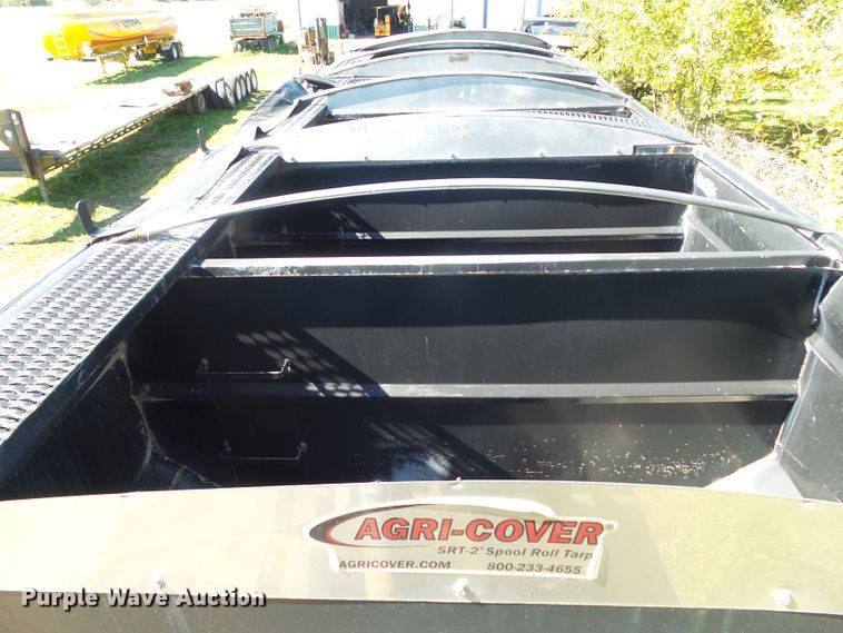 image for item DA7173 2013 B&B Trailers CDT24 650T  fertilizer delivery trailer