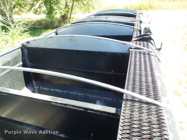 image for item DA7173 2013 B&B Trailers CDT24 650T  fertilizer delivery trailer