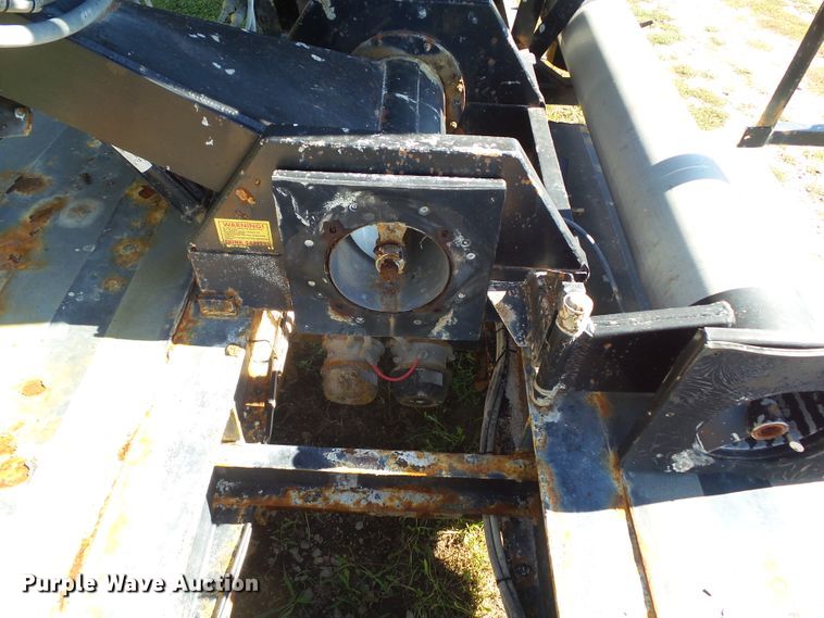 image for item DA7173 2013 B&B Trailers CDT24 650T  fertilizer delivery trailer