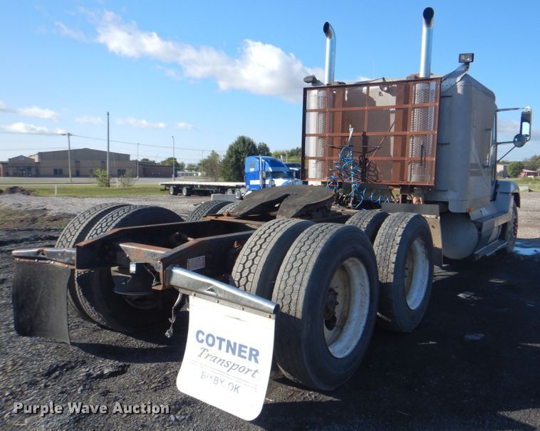 image for item DG1860 1993 Freightliner FLD120  semi truck