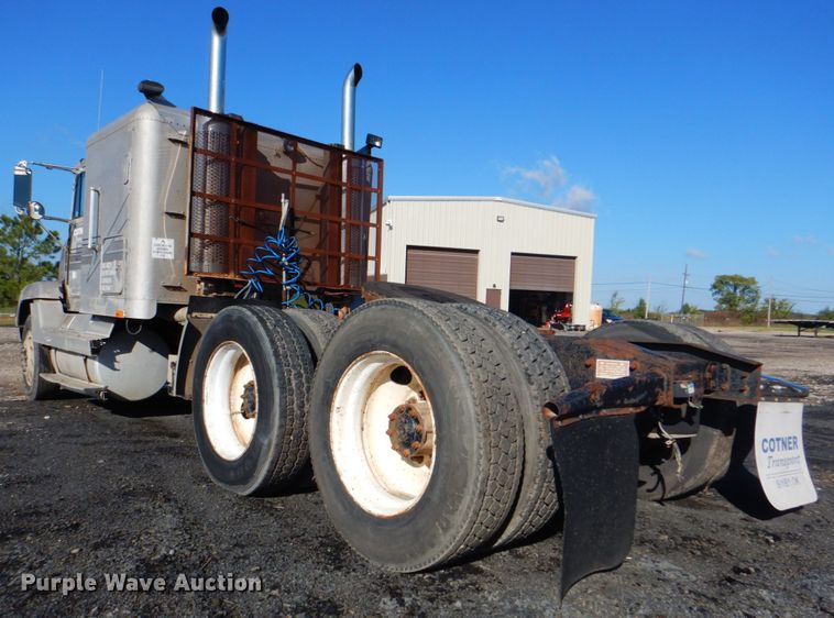 image for item DG1860 1993 Freightliner FLD120  semi truck