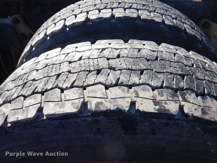 image for item DG1860 1993 Freightliner FLD120  semi truck