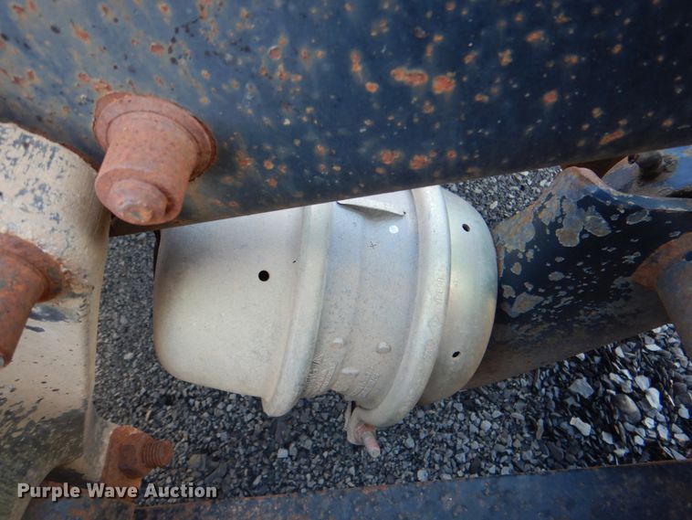 image for item DG1860 1993 Freightliner FLD120  semi truck