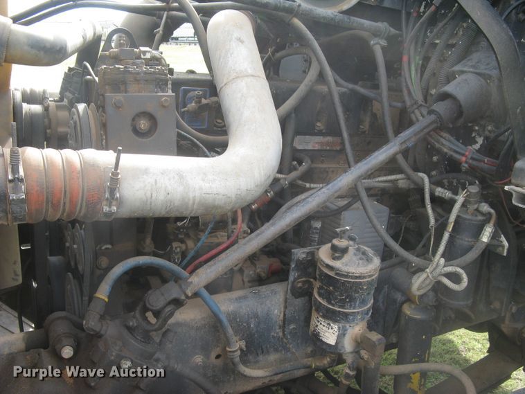 image for item DG5318 1993 Freightliner FLD112  semi truck