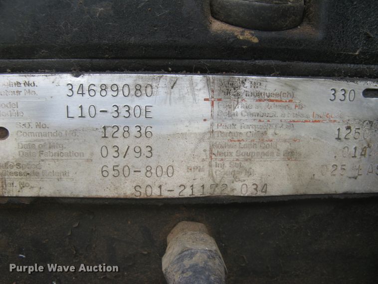 image for item DG5318 1993 Freightliner FLD112  semi truck