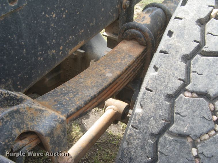 image for item DG5318 1993 Freightliner FLD112  semi truck