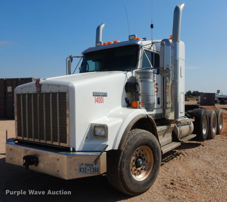 image for item DH7290 2014 Kenworth T800  semi truck