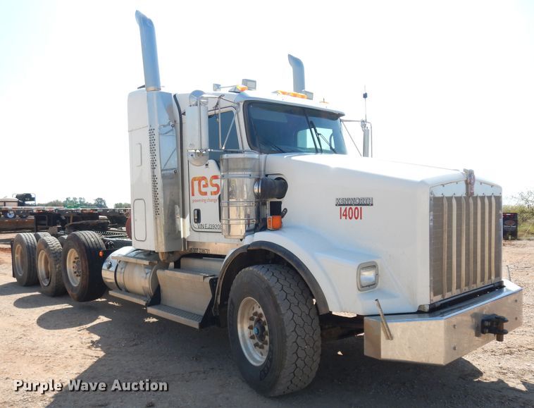 image for item DH7290 2014 Kenworth T800  semi truck