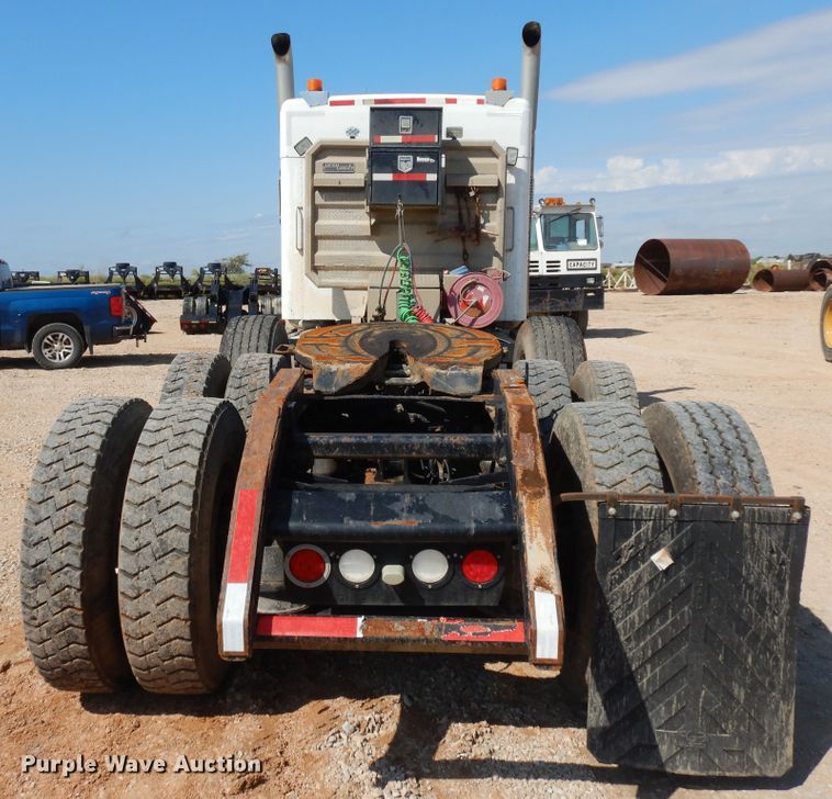 image for item DH7290 2014 Kenworth T800  semi truck