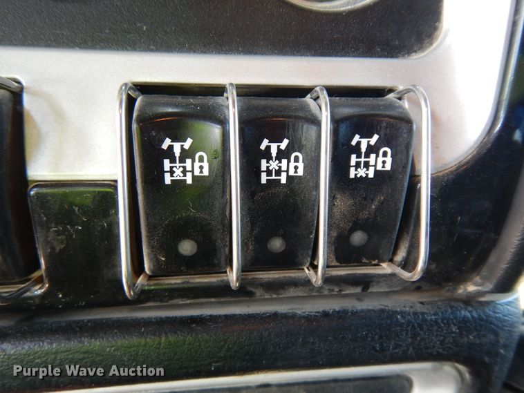 image for item DH7290 2014 Kenworth T800  semi truck